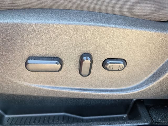 Used 2019 Ford Escape SE FWD image 24