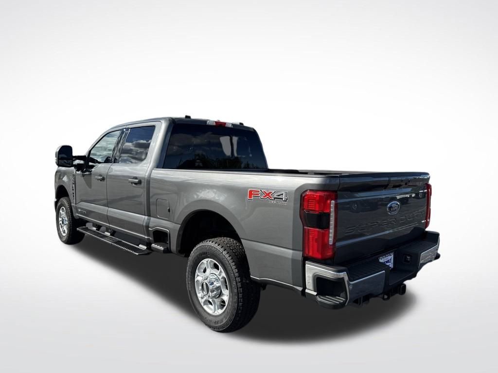 New 2026 Ford F350 XLT image 7