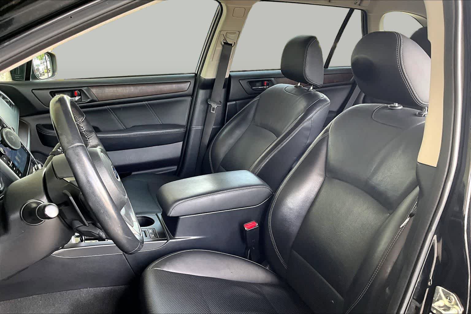 Used 2018 Subaru Outback 3.6R Limited AWD/4WD image 8