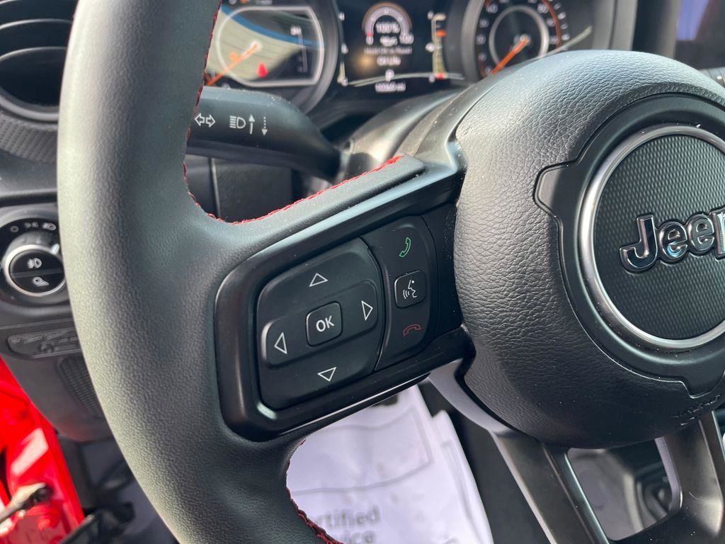 Used 2024 Jeep Gladiator Rubicon image 11