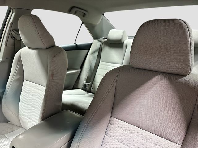 Used 2017 Toyota Camry LE FWD image 13