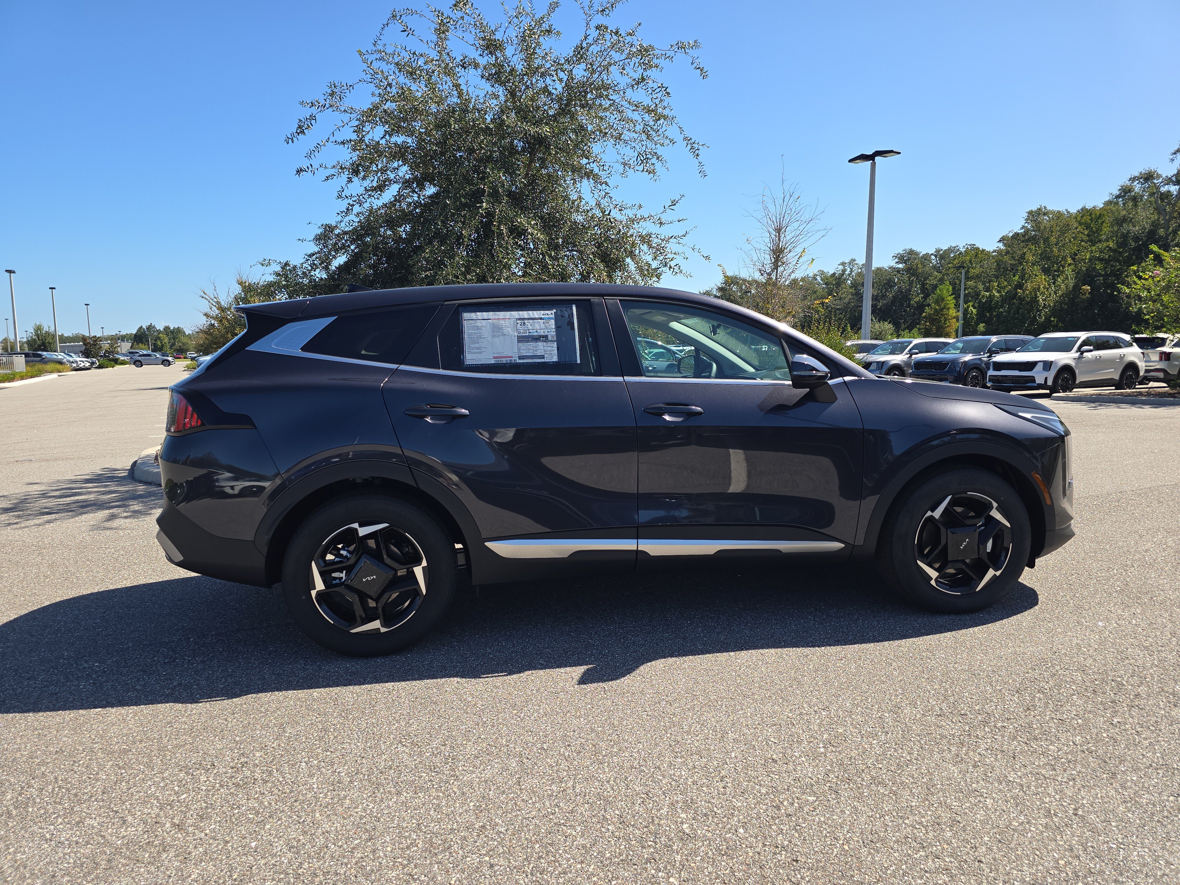 New 2027 Kia Sportage EX FWD image 9