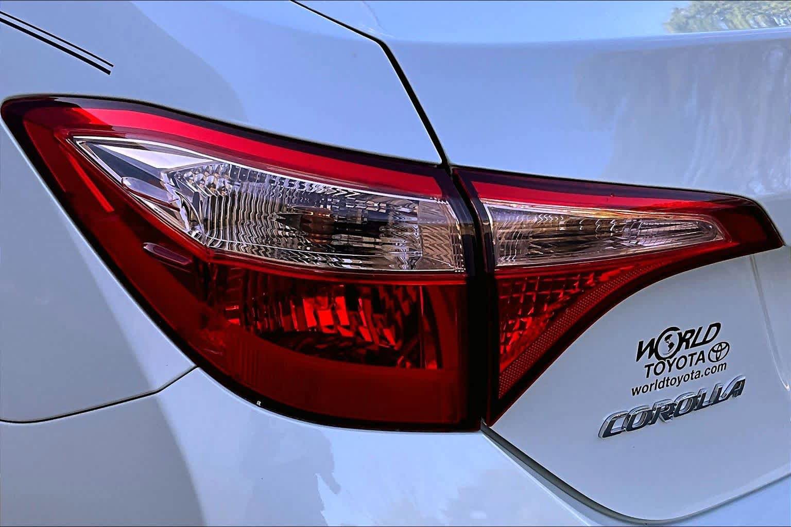 Certified 2019 Toyota Corolla LE FWD image 28