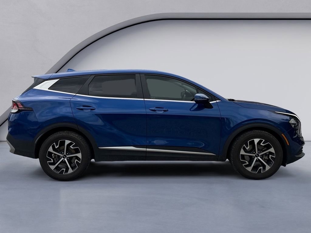 Used 2023 Kia Sportage EX FWD image 7