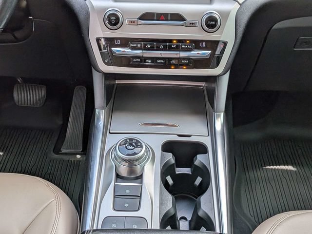 Used 2021 Ford Explorer XLT w/ Equipment Group 202A RWD image 21