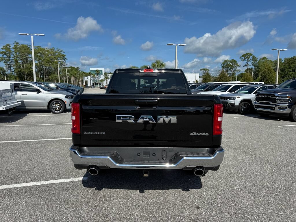 Used 2026 RAM 1500 Laramie AWD/4WD image 4