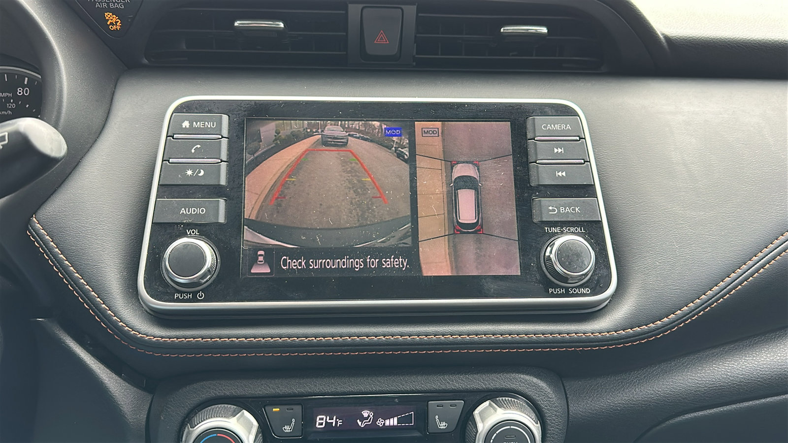 Used 2018 Nissan Kicks SR w/ Premium Package image 19