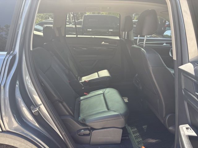Used 2018 Volkswagen Atlas SEL w/ R-Line Package image 9