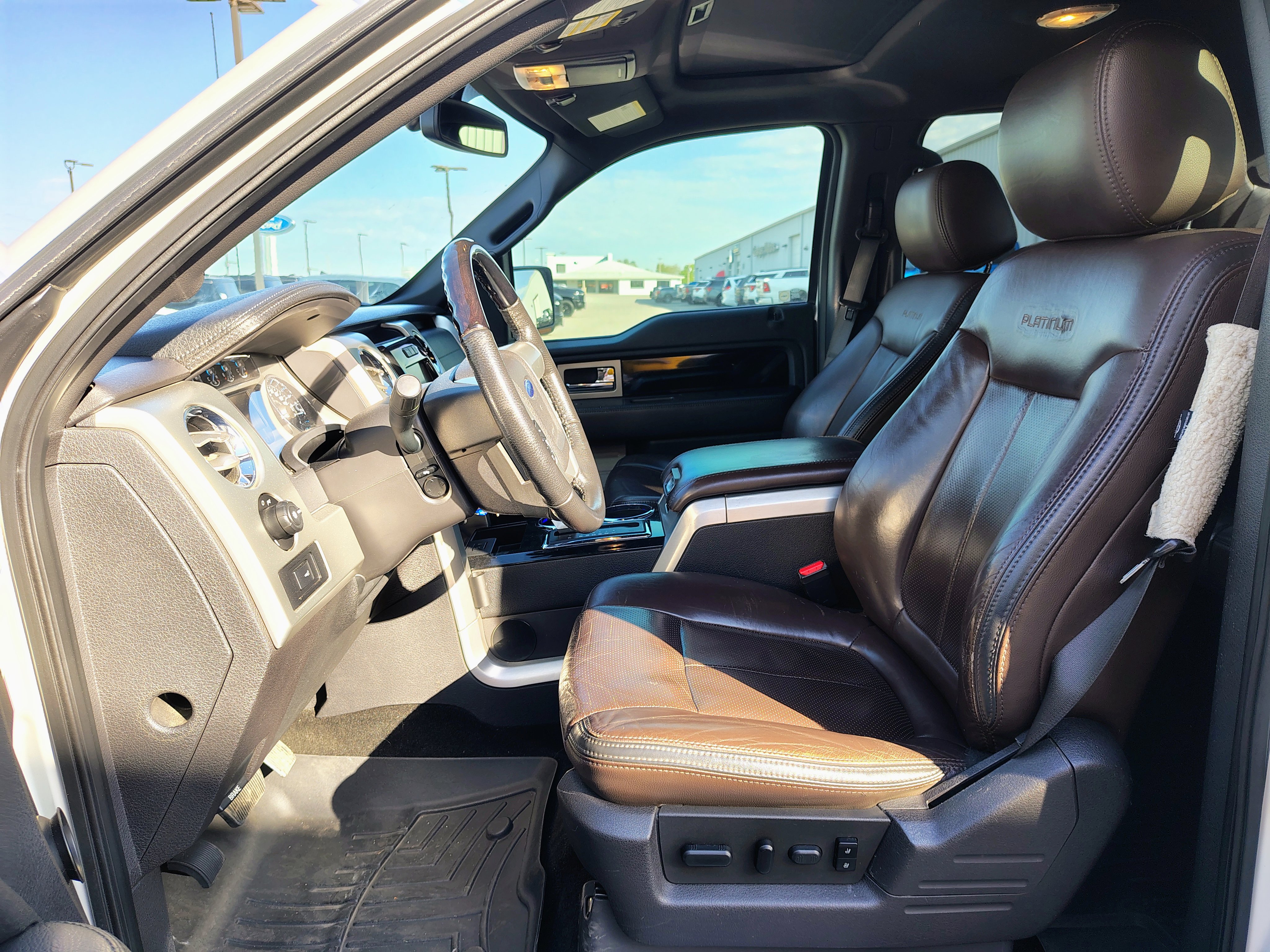 Used 2012 Ford F150 Platinum AWD/4WD image 11