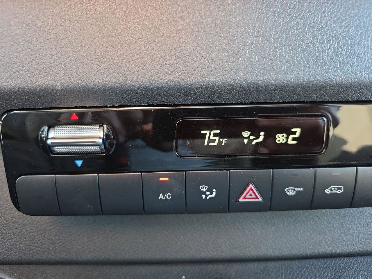 Used 2023 Mercedes-Benz Sprinter 4500 image 25