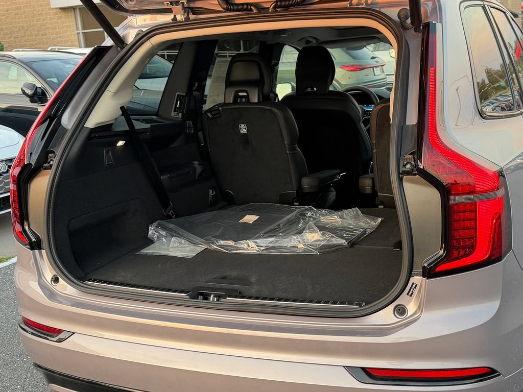 New 2026 Volvo XC90 B6 Ultra AWD/4WD image 13