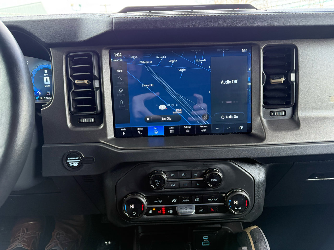 Used 2025 Ford Bronco Badlands image 19