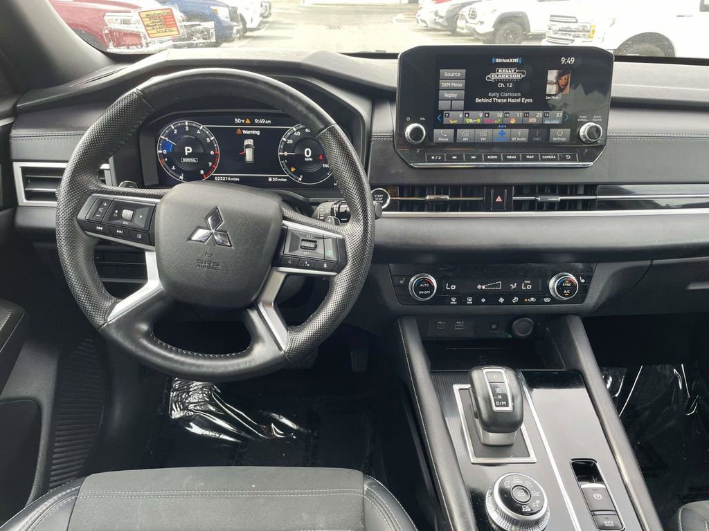 Used 2024 Mitsubishi Outlander SE Black Edition AWD/4WD image 19