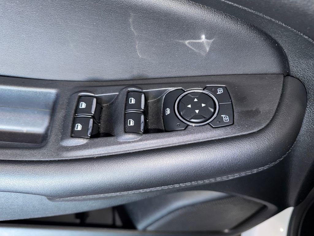 Used 2024 Ford Edge SEL image 23