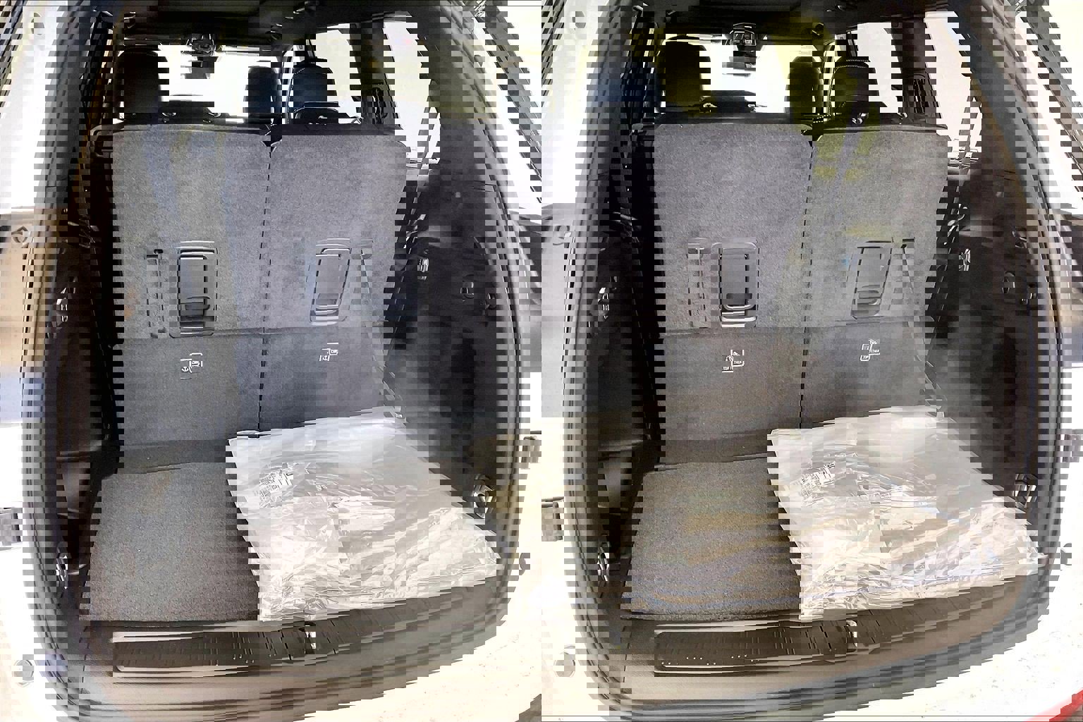 New 2025 Jeep Grand Cherokee L Limited image 11