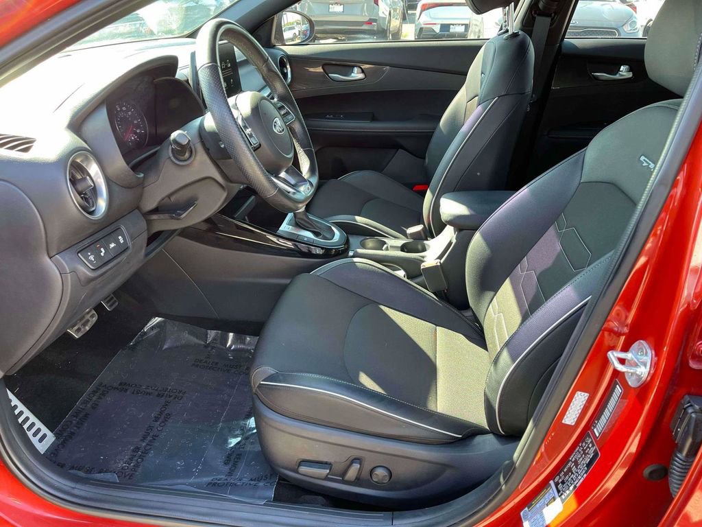 Used 2021 Kia Forte GT-Line w/ GT-Line Premium Package image 14