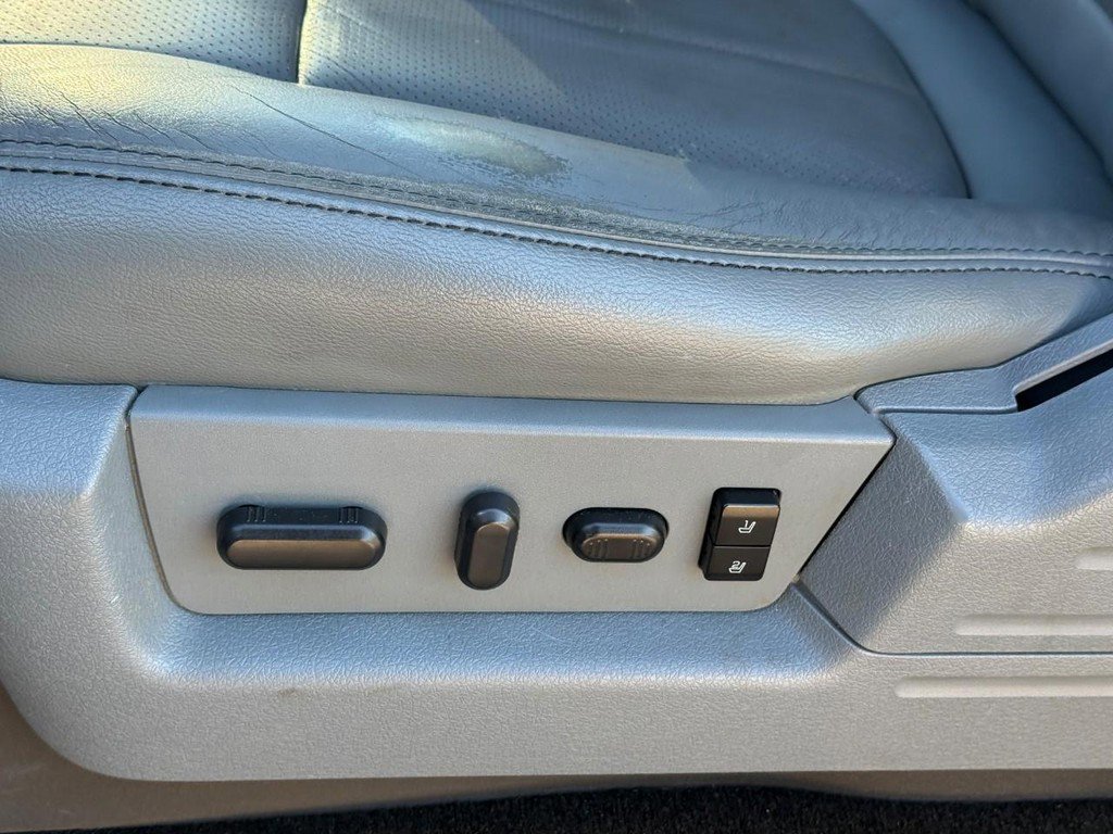 Used 2014 Ford F150 Lariat w/ Equipment Group 502A Luxury image 20