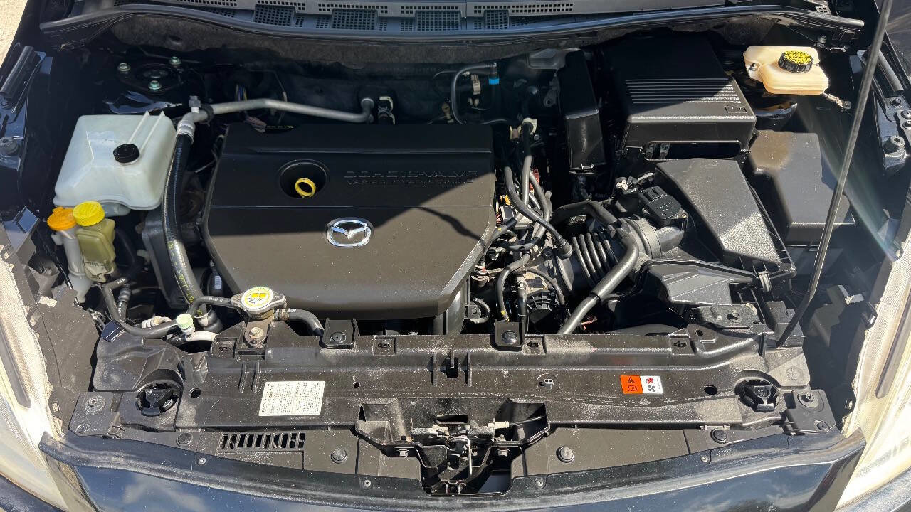 Used 2013 MAZDA MAZDA5 Sport image 22