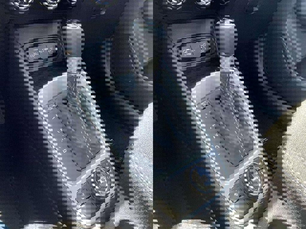 New 2026 Hyundai Venue SEL image 38