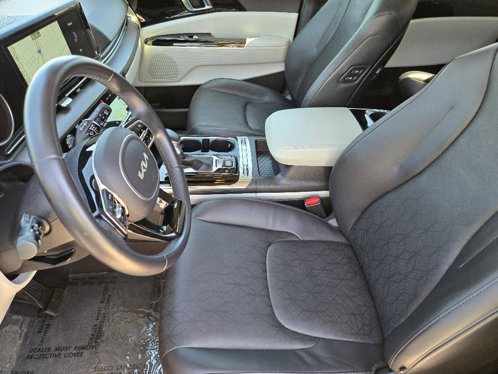 Certified 2022 Kia Carnival SX image 18