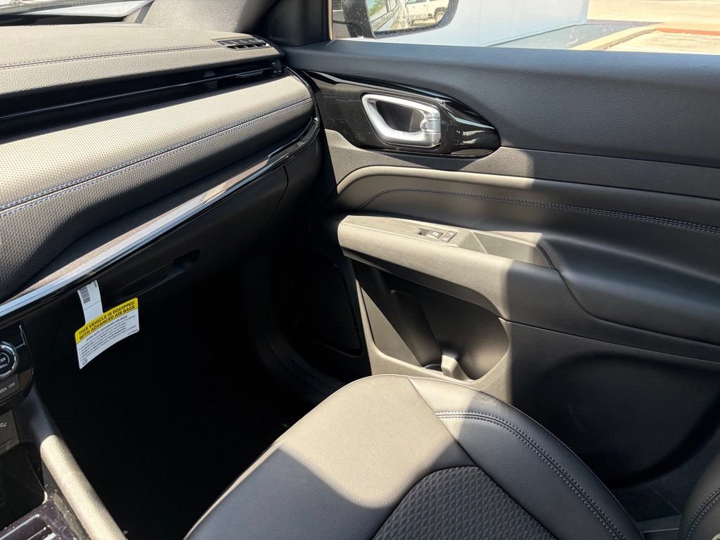 New 2026 Jeep Compass Latitude AWD/4WD image 37