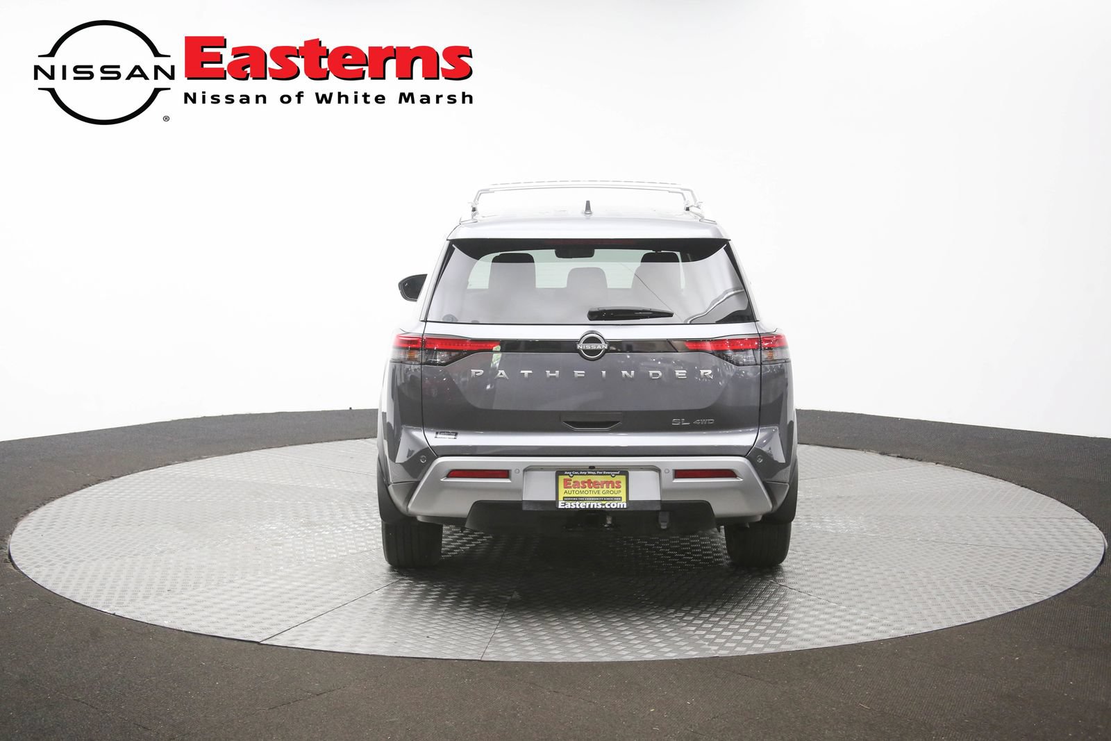 Used 2024 Nissan Pathfinder SL AWD/4WD image 37