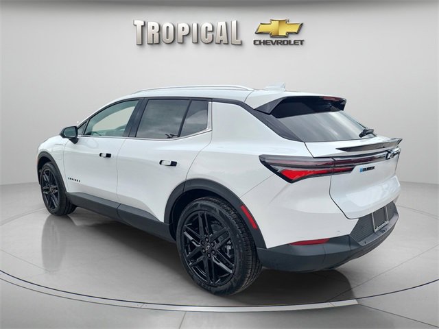 New 2026 Chevrolet Equinox EV LT image 3