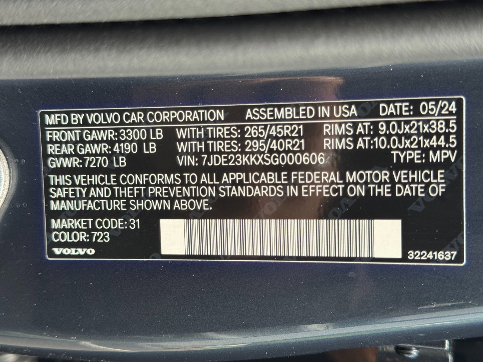Used 2025 Volvo EX90 Plus AWD/4WD image 46