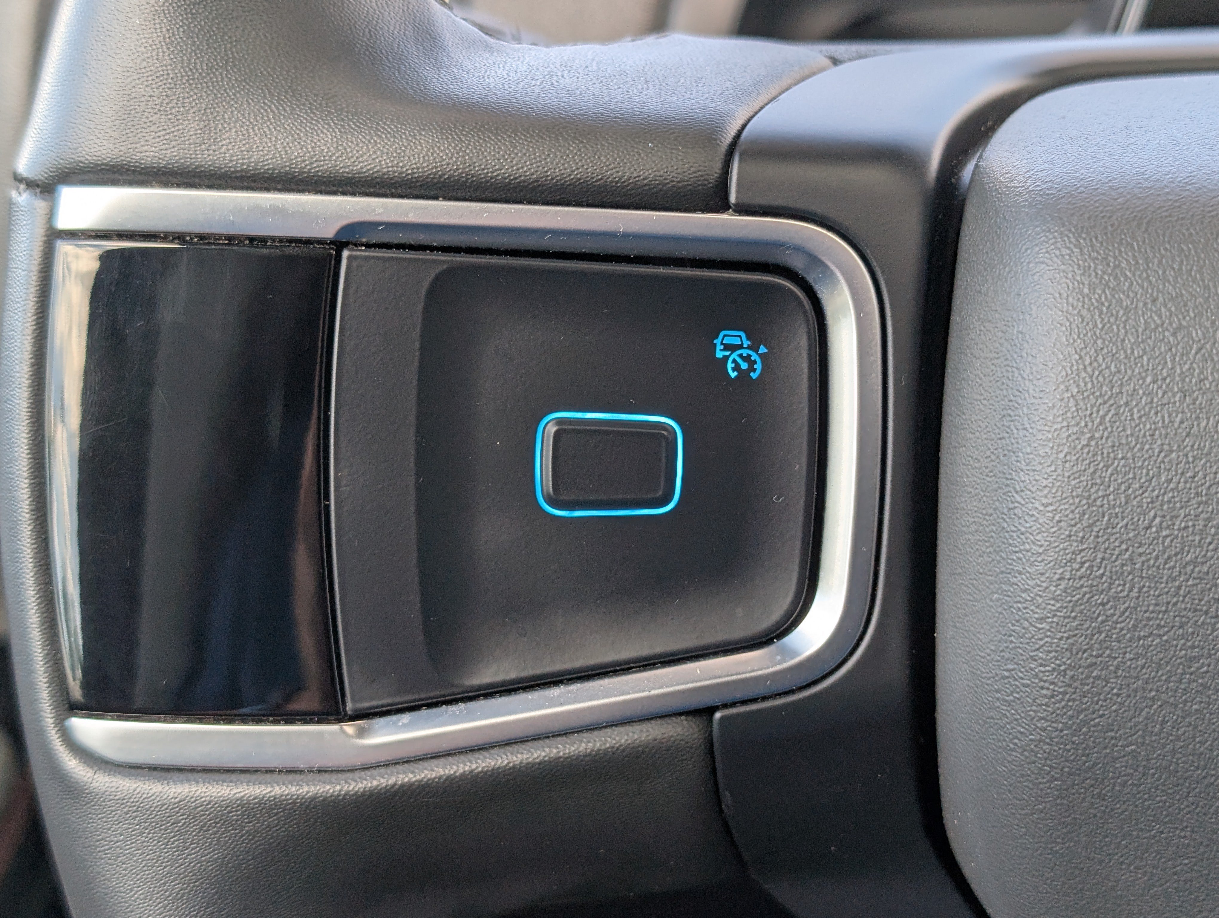 Certified 2025 Ford Expedition Active AWD/4WD image 32