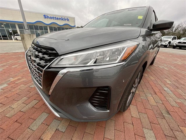 Used 2022 Nissan Kicks SV image 8