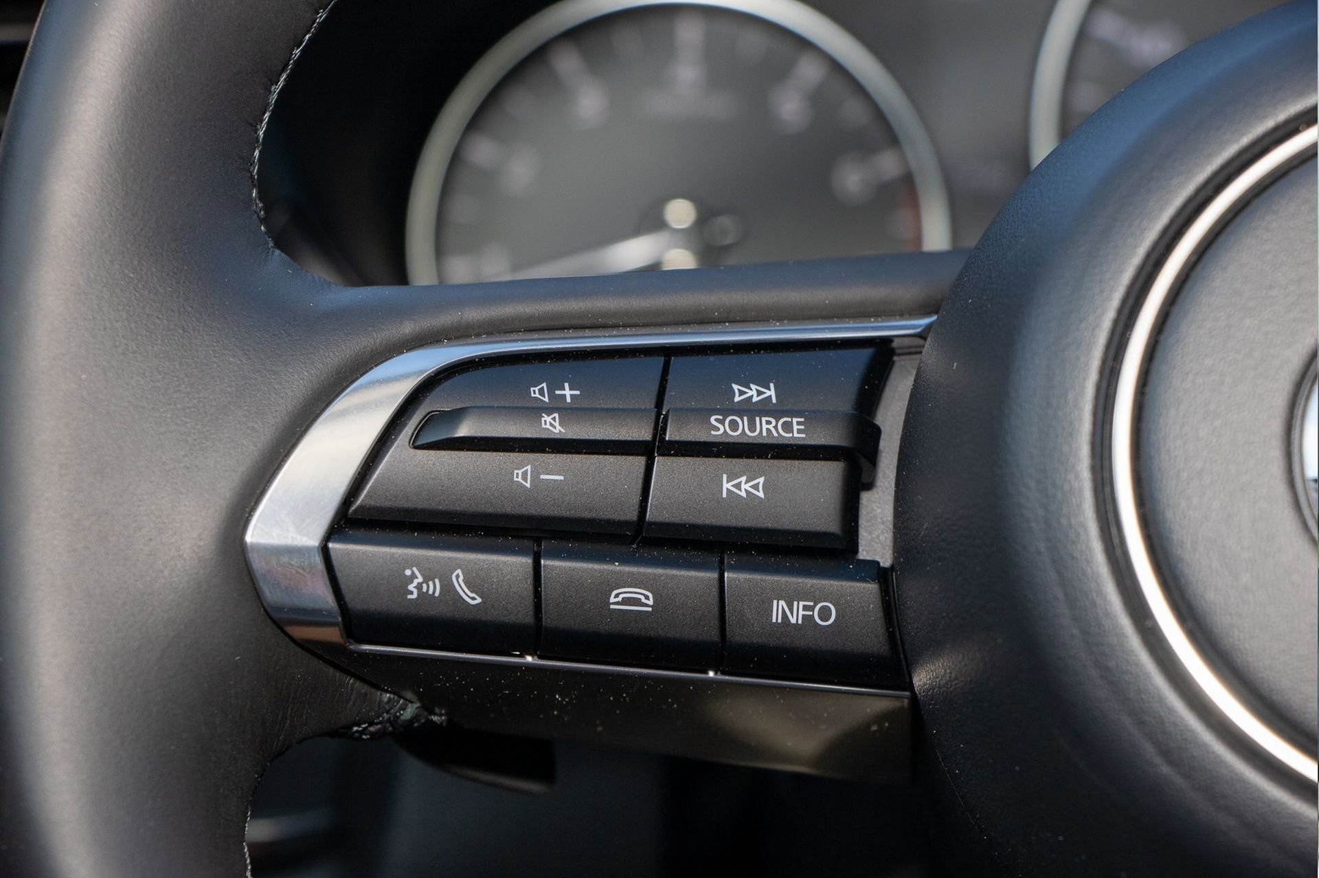 New 2024 MAZDA CX-30 2.5 Turbo w/ Premium Package image 28