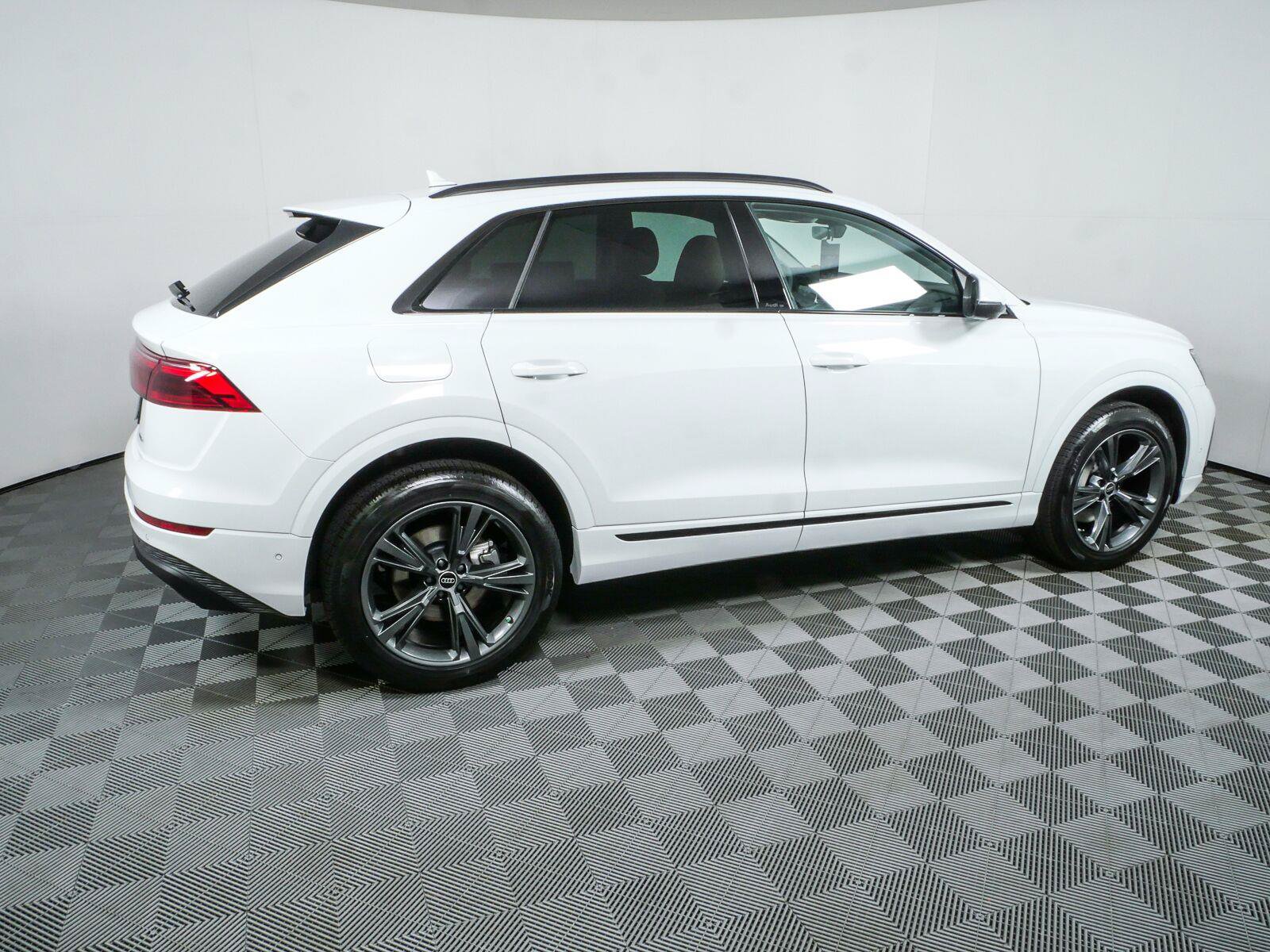 New 2026 Audi Q8 Premium AWD/4WD image 2