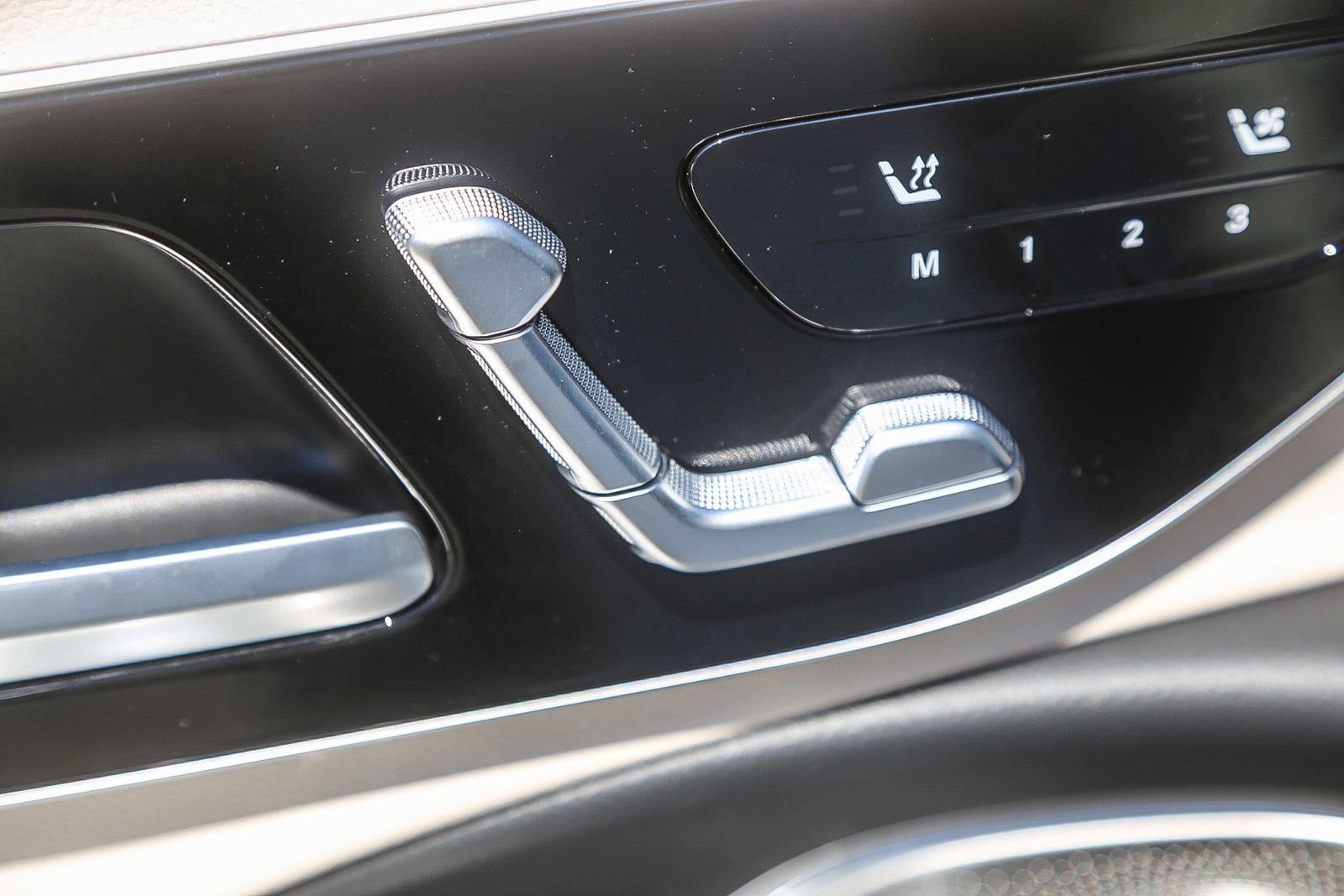 New 2026 Mercedes-Benz E 450 4MATIC Sedan image 20