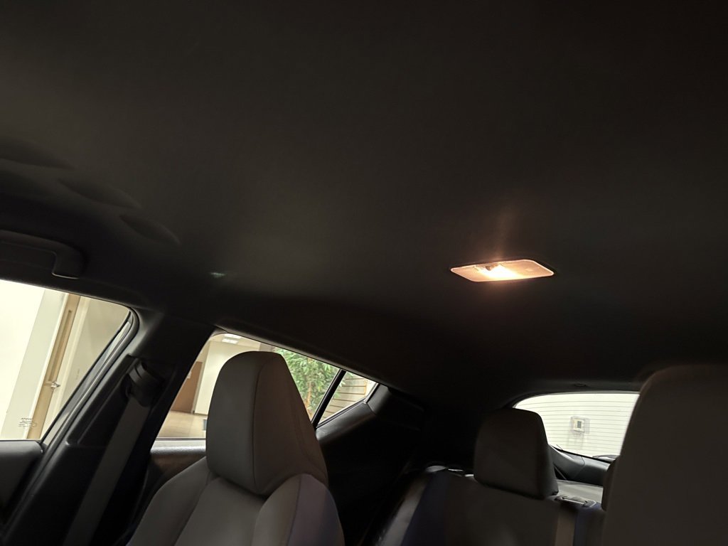 Used 2022 Toyota C-HR XLE image 13