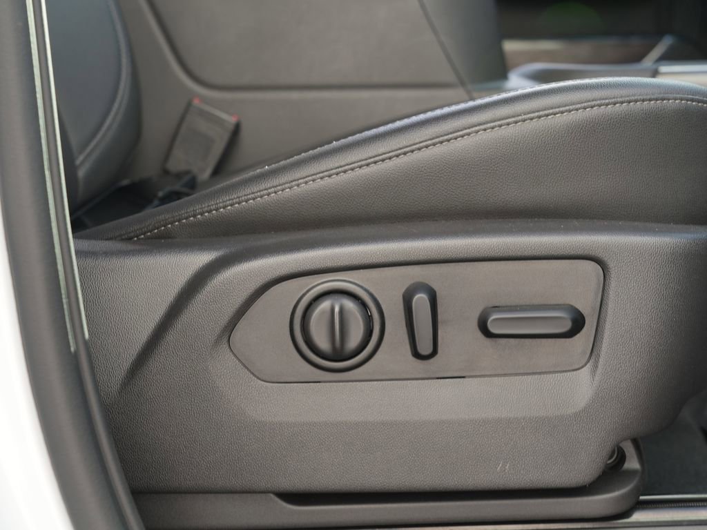 Used 2021 Chevrolet Silverado 1500 LTZ image 30