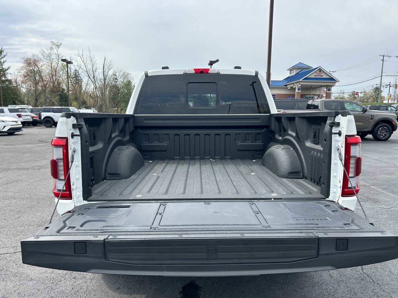 Certified 2022 Ford F150 Platinum w/ Equipment Group 701A High image 14