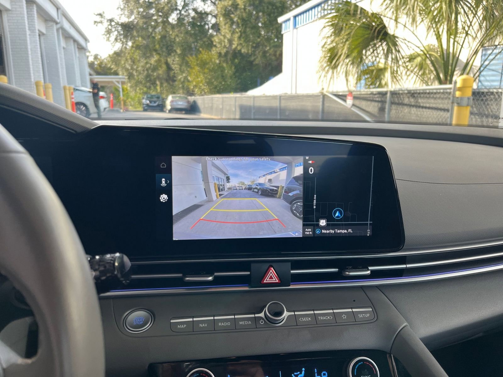 Used 2025 Hyundai Elantra SEL image 17