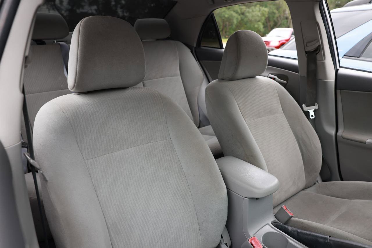 Used 2010 Toyota Corolla LE FWD image 16