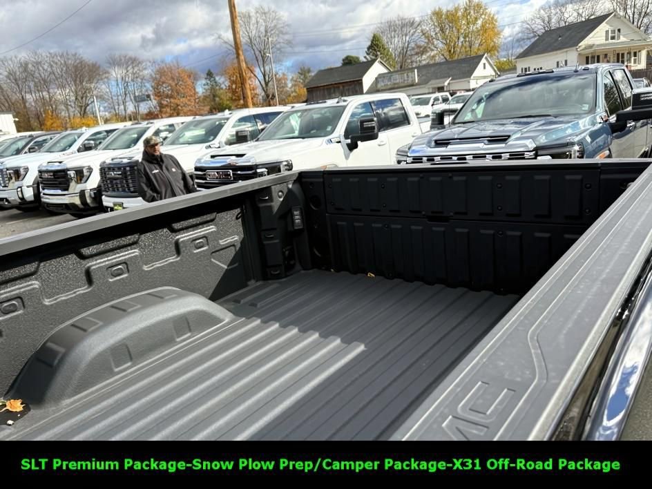 New 2025 GMC Sierra 2500 SLT w/ SLT Premium Package image 6