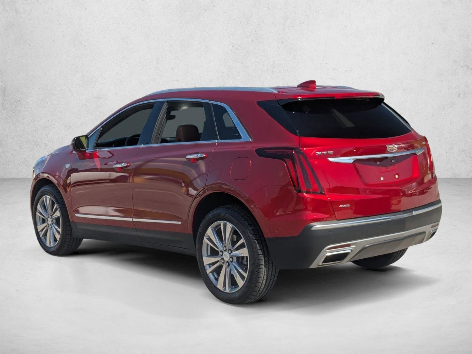 Used 2023 Cadillac XT5 Premium Luxury w/ Technology Package AWD/4WD image 7
