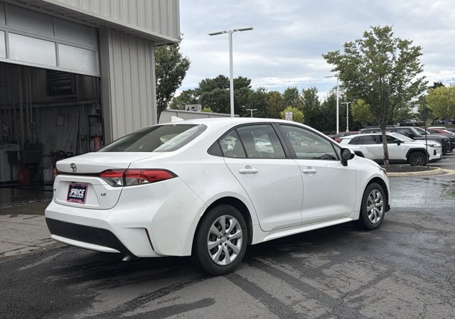 Used 2020 Toyota Corolla LE FWD image 5