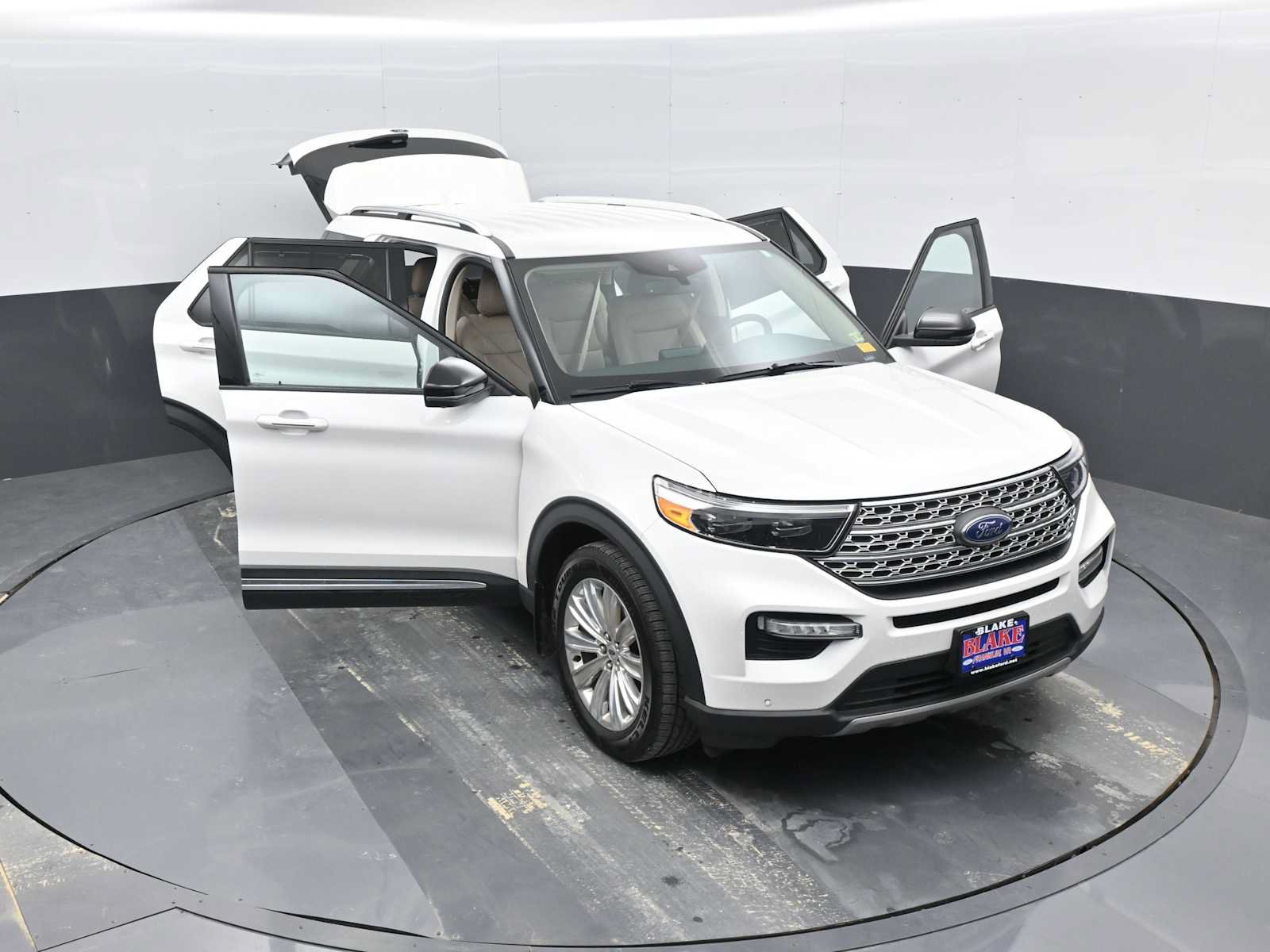 Used 2020 Ford Explorer Limited w/ Class III Trailer Tow Package AWD/4WD image 36