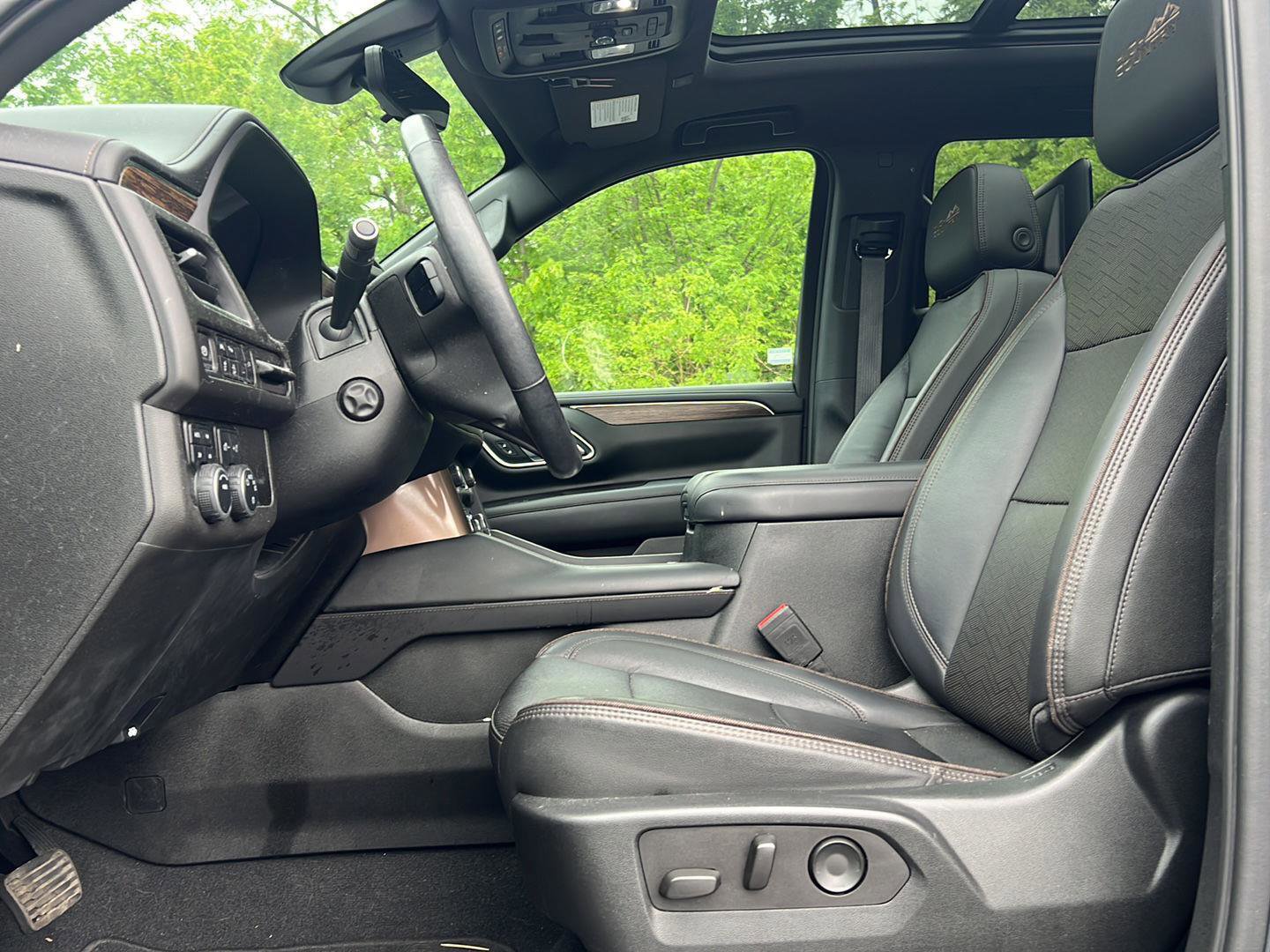 Used 2021 Chevrolet Tahoe High Country AWD/4WD image 23