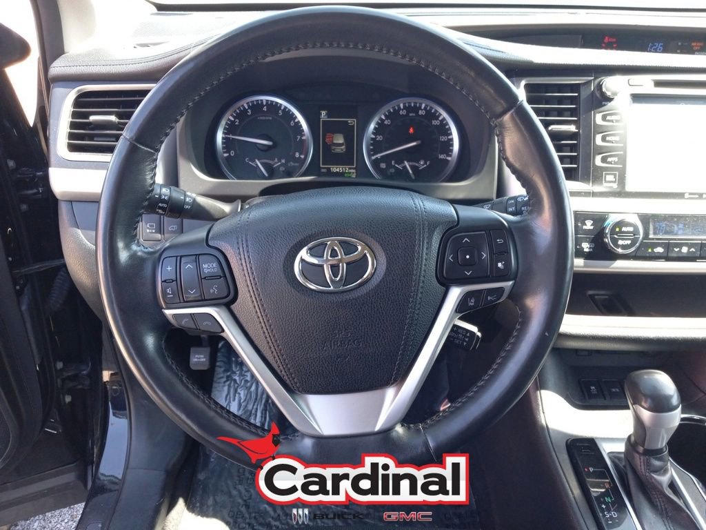 Used 2017 Toyota Highlander Limited Platinum w/ Carpet Mat Package image 27