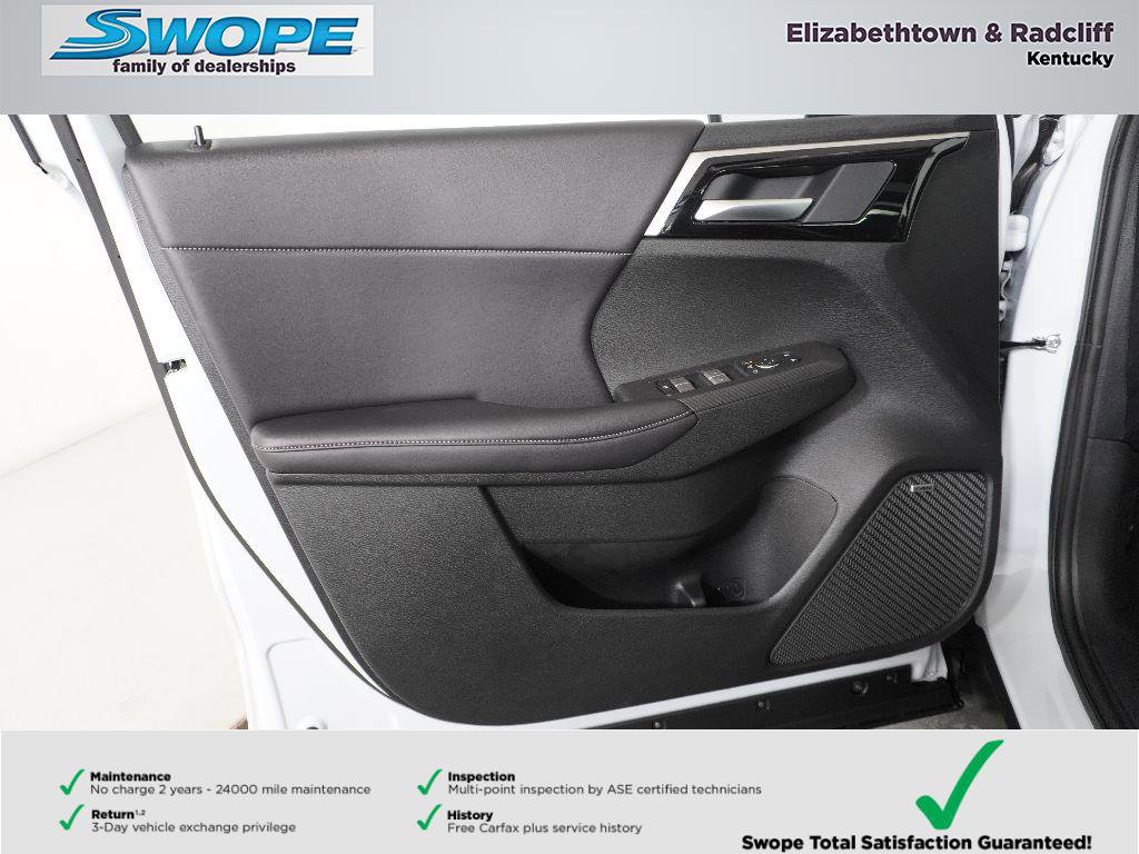 Used 2025 Mitsubishi Outlander Trail Edition image 29
