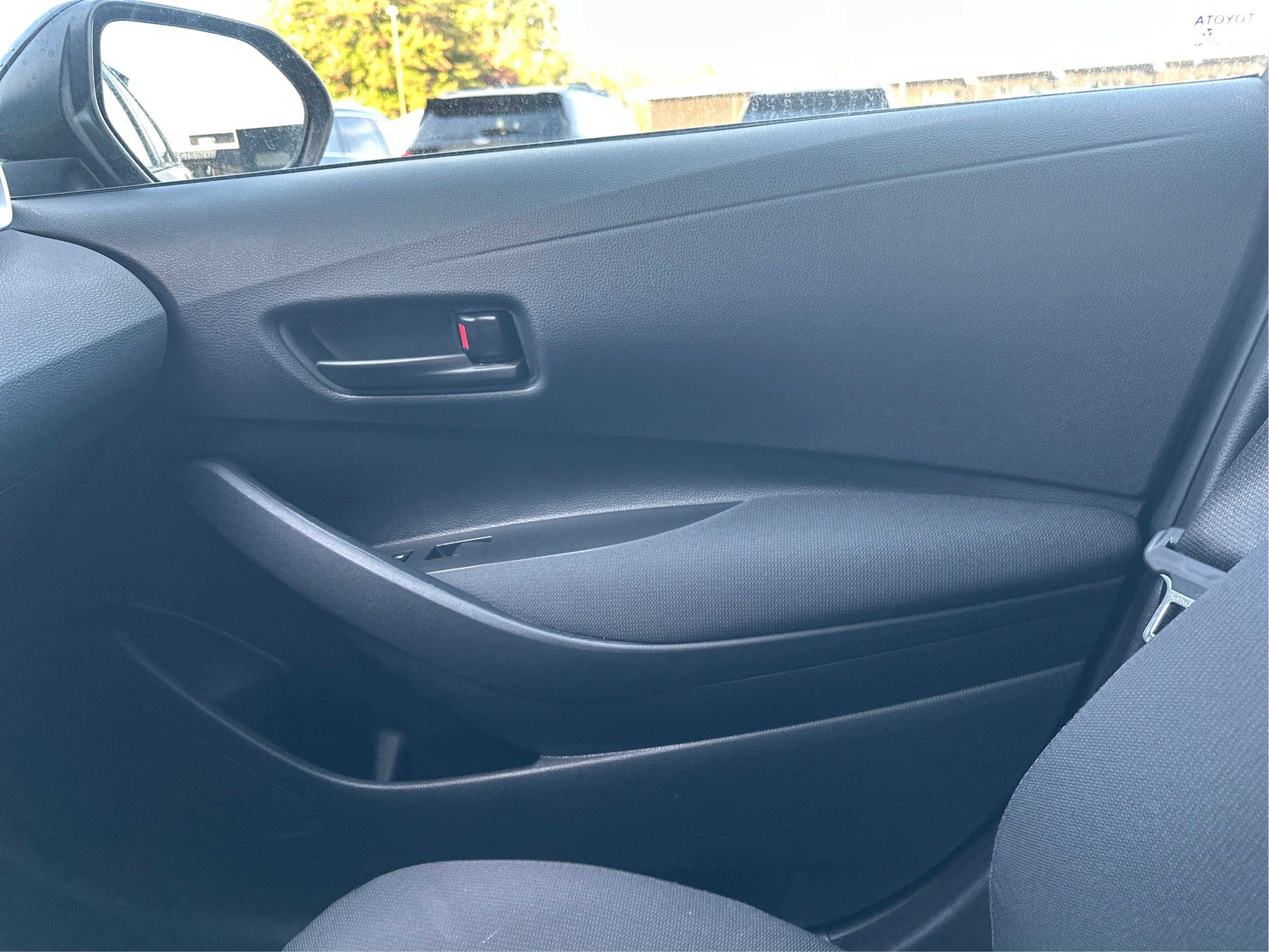 Used 2025 Toyota Corolla LE FWD image 20