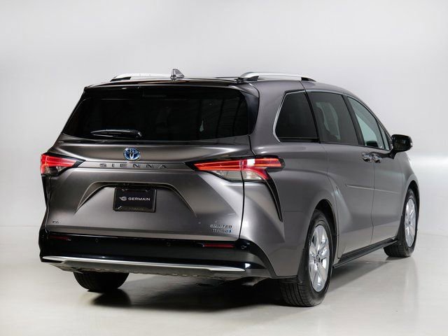 Used 2023 Toyota Sienna Limited AWD/4WD image 2