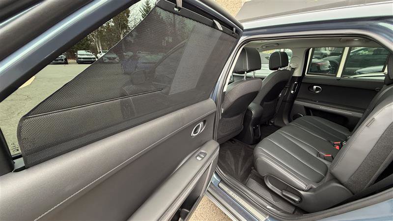 Used 2024 Hyundai Ioniq 5 Limited image 16