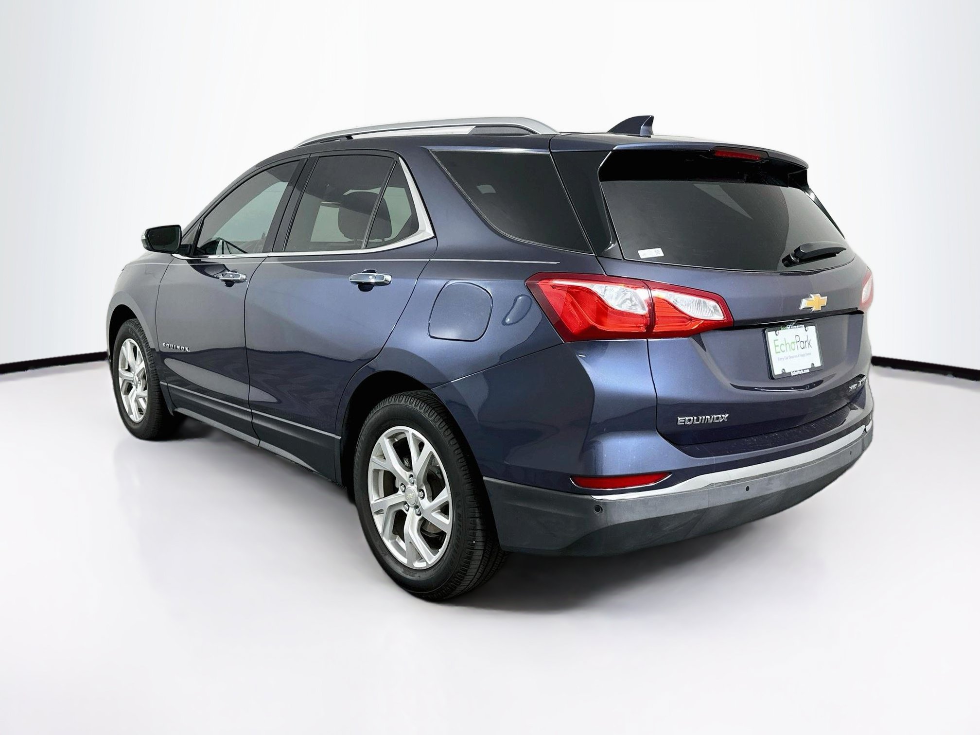 Used 2018 Chevrolet Equinox Premier w/ Infotainment II Package AWD/4WD image 5