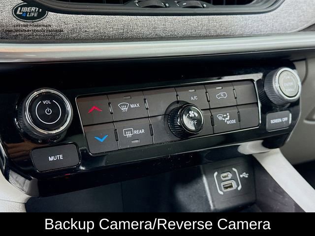 Used 2022 Jeep Compass Latitude FWD image 15